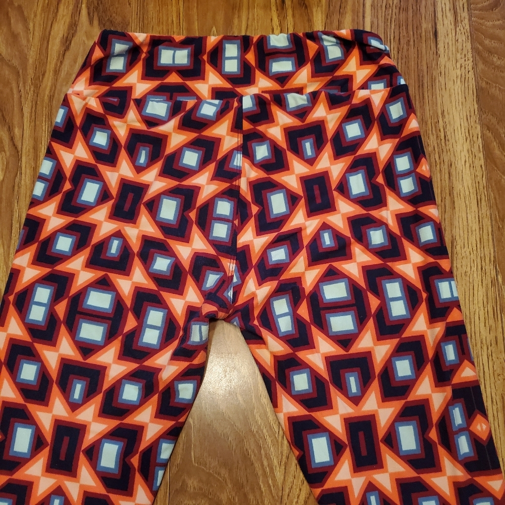 🔵 HP!🎉 LuLaRoe OS Kaleidoscope Leggings One Size - Picture 5 of 6